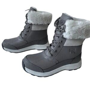 UGG Womens Zaylee Boots in Gray MSRP $250.00 Sheepskin Snow Winter Waterproof